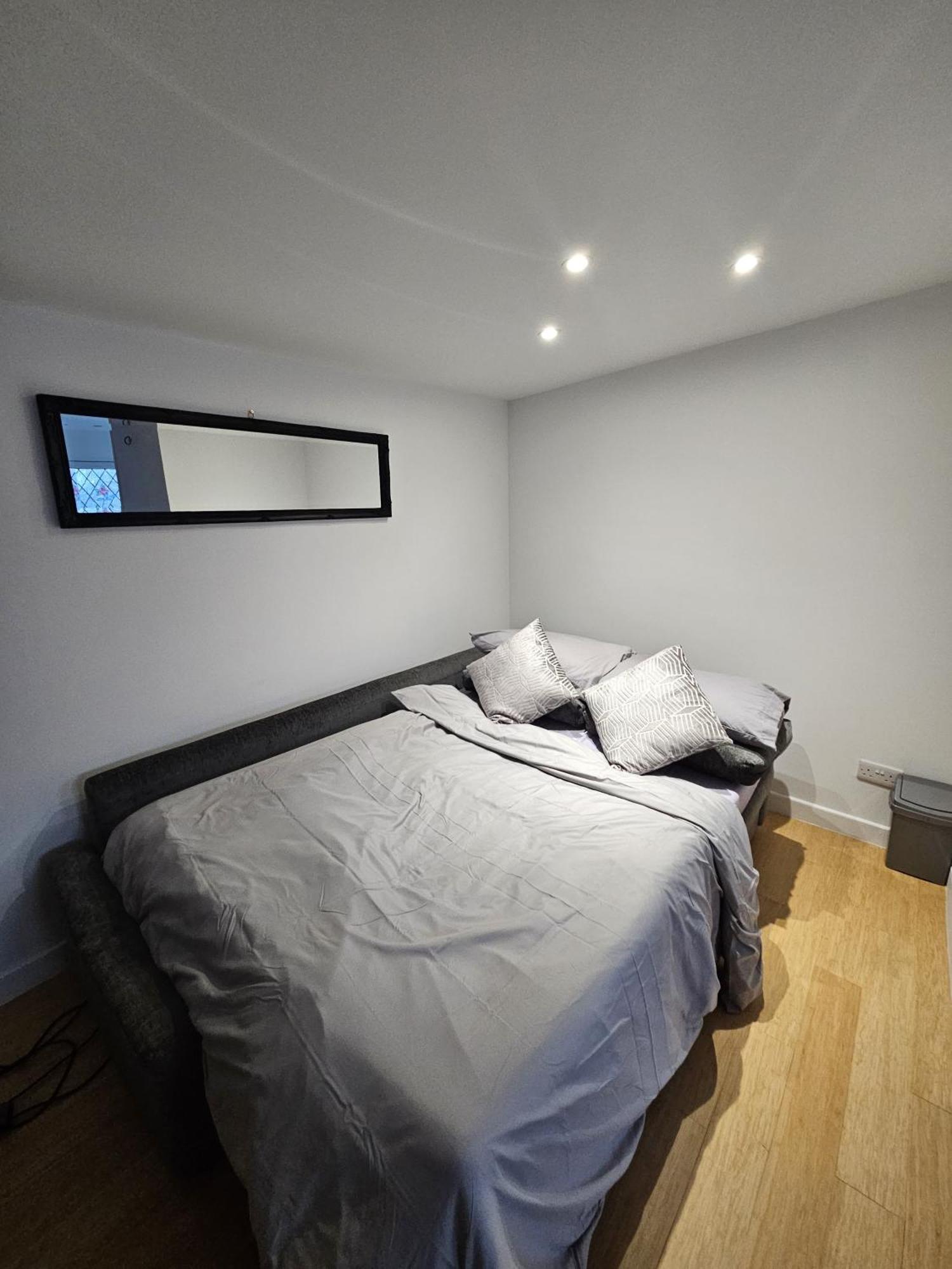 Homestay Spacious Double Bedroom Flat Near *